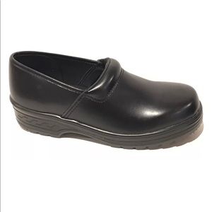 Brand New! Black leather comfort work clog
